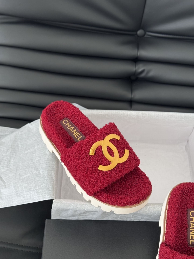 Ch**el slippers